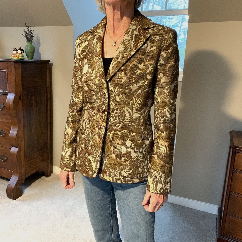 Women’s Designer Blazer from Votre Nom Collection